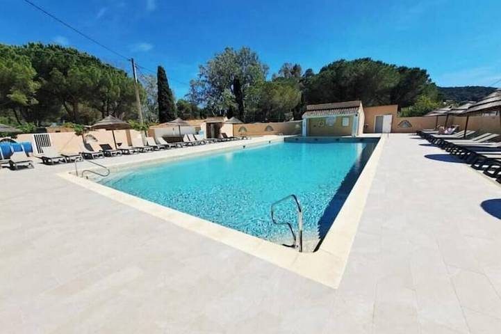Ferienhaus für 4 Personen, mit Pool und Garten - 1