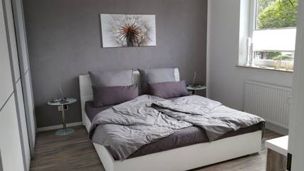 Ferienwohnung für 3 Personen, mit Ausblick und Garten in Duisburg