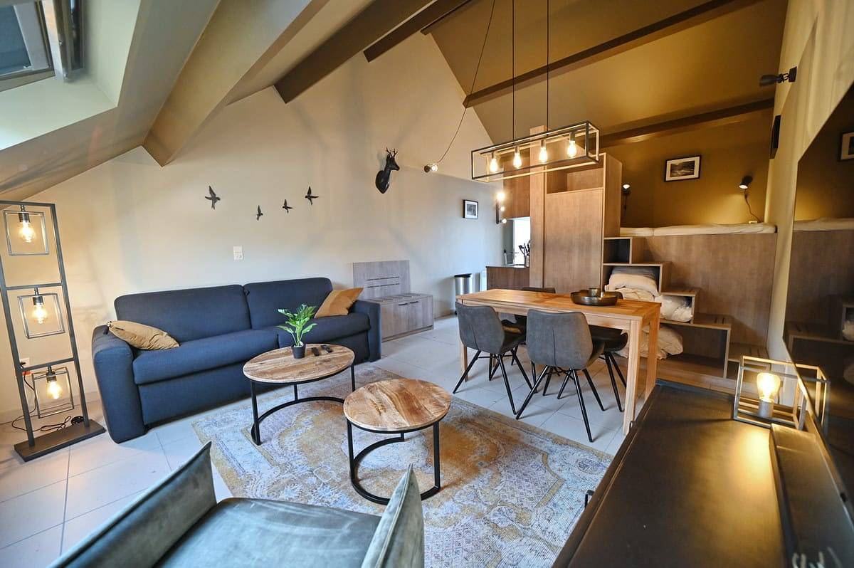 Estudio entero, 2 persons studio located on the first floor near Durbuy. in Barvaux-sur-Ourthe, Durbuy