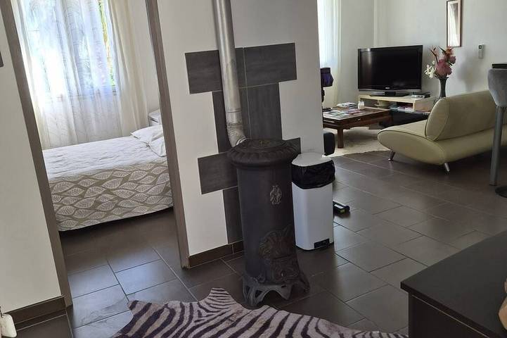 Ganze Wohnung, Charmante Wohnung in Biguglia mit privatem Pool, Garten, Terrasse und Parkplatz. in Biguglia, Bastia und Umgebung