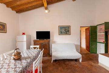 Agriturismo per 5 Persone in Castagneto Carducci, Riviera Toscana, Foto 1