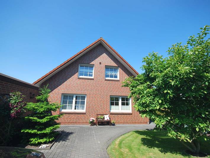 Ferienwohnung für 4 Personen, mit Terrasse und Garten in Uplengen - 2