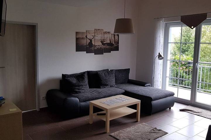 Ferienwohnung für 3 Personen, mit Balkon und Garten sowie Sauna in Föritztal