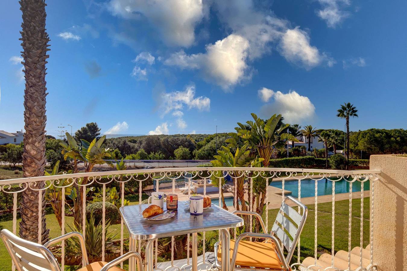 Ganze Wohnung, 11 marinha · Two Bedroom Apt at Praia do Marinha in Lagoa, Faro Distrikt