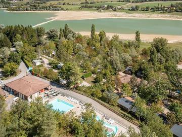 Camping pour 4 Personnes dans Matafelon-Granges, Nantua, Photo 4