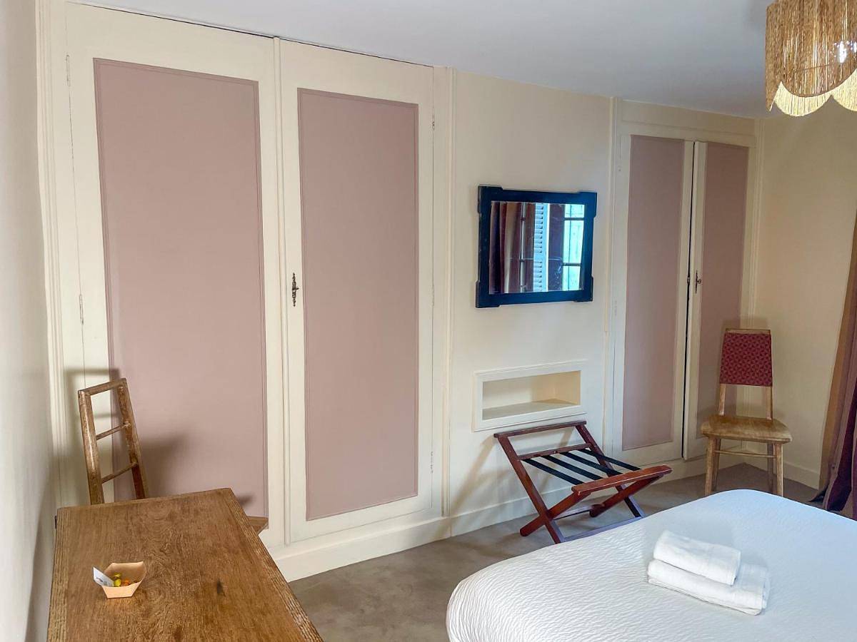 Appartement entier, Appartement 2 chambres, centre d'Yzeures sur Creuse à 5km de La Roche Posay in Yzeures-sur-Creuse, Région de Loches