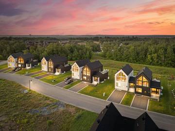 Gîte pour 18 personnes, avec terrasse et jacuzzi à Beaupré