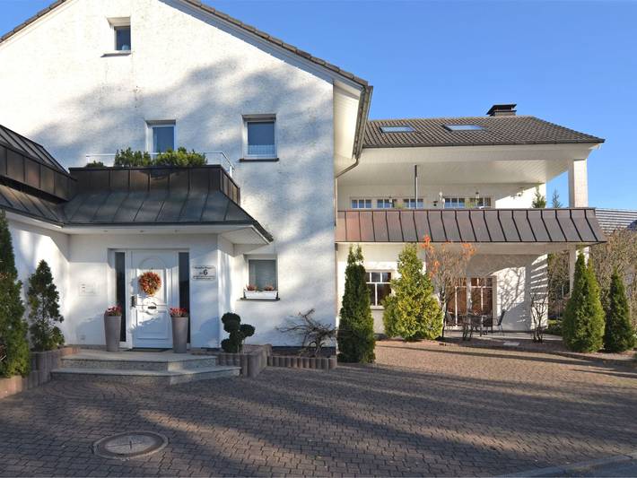 Ferienwohnung für 4 Personen, mit Terrasse und Garten