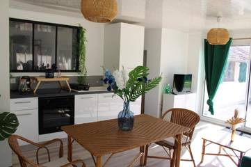 Gîte pour 2 personnes, avec terrasse et jacuzzi à Ponthoile
