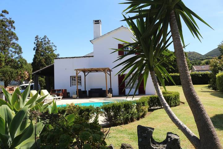 Casa de férias para 6 pessoas, com jardim e terraço nos Açores