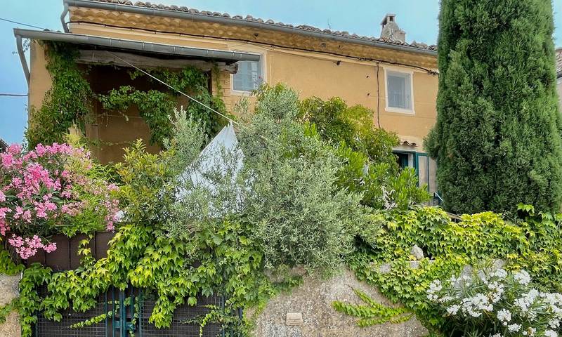 Location de vacances pour 12 personnes, avec jardin et jacuzzi, adapté aux familles à Salles-sous-Bois - 4