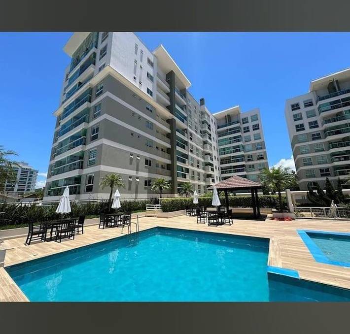 Casas e apartamentos de temporada para 4 pessoas, com piscina e piscina infantil e ainda terraço and vista em Itajaí