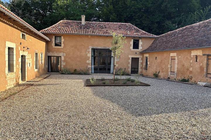 Gîte pour 15 personnes, animaux acceptés