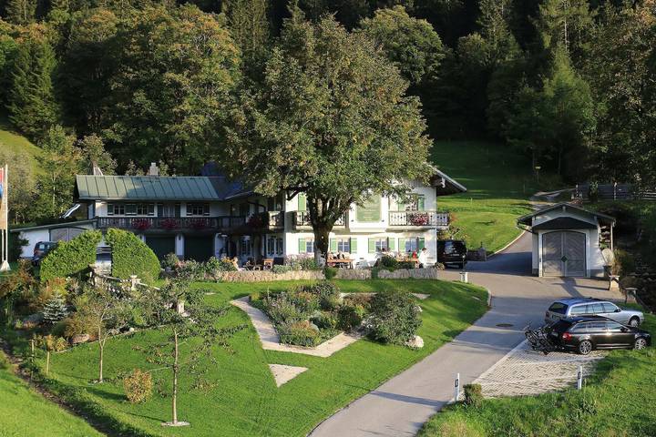 BnB für 2 Personen, mit Terrasse und Garten in Kuchl