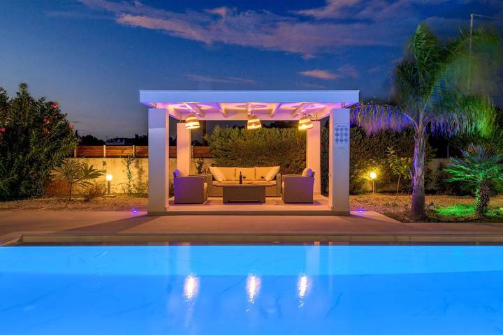 Villa pour 8 personnes, avec balcon dans Rhodes - 2