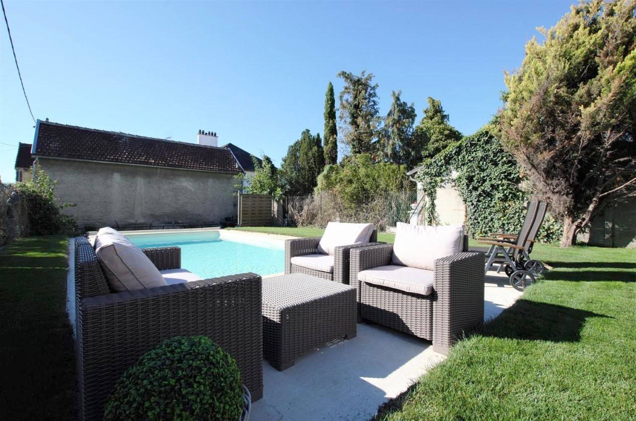 Double Room in Sainte-Savine, Aube