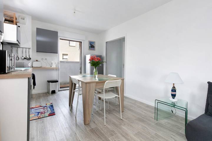 Ganze Wohnung, Ferienwohnung 'Ma Mika - Appartement Proche Mer' mit Balkon und Wi-Fi in Saint-Nazaire, Côte d'Amour