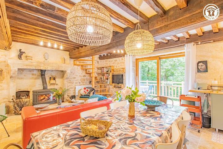 Gîte pour 6 personnes, avec Terrasse et Jardin