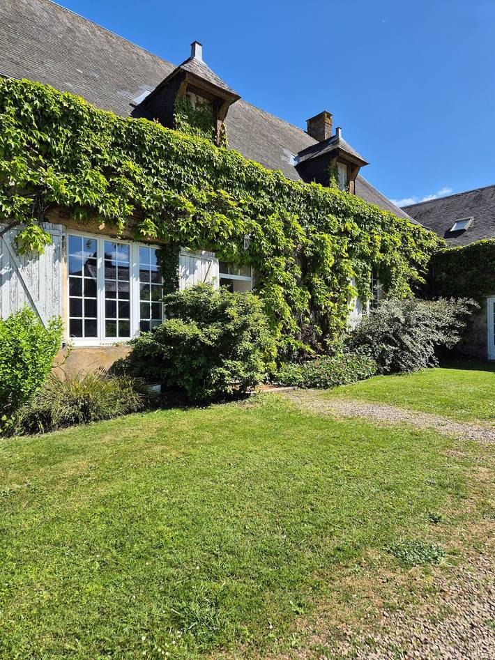 Villa pour 42 personnes, avec jardin, animaux acceptés