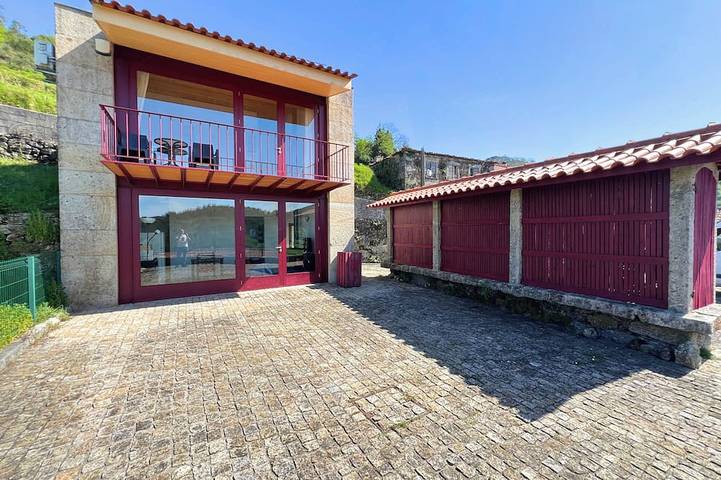 Labrujó-Haus - Rundgang durch die Dörfer Portugals in Labrujó, Rendufe e Vilar do Monte, Viana do Castelo Distrikt