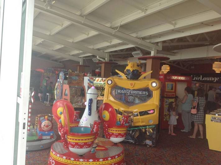 Parc de vacances pour 4 personnes, avec vue et piscine ainsi que bassin pour enfant et jardin à Hastings - 2