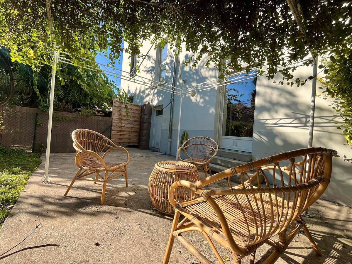 Appartement entier, One-Bedroom Apartment with Garden in Oullins, Lyon et ses environs