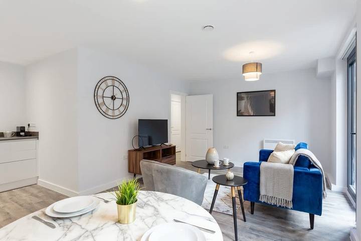 Ganze Wohnung, Modern 1Br Apt in Central Brum with Balcony in Birmingham, Birmingham und Umgebung