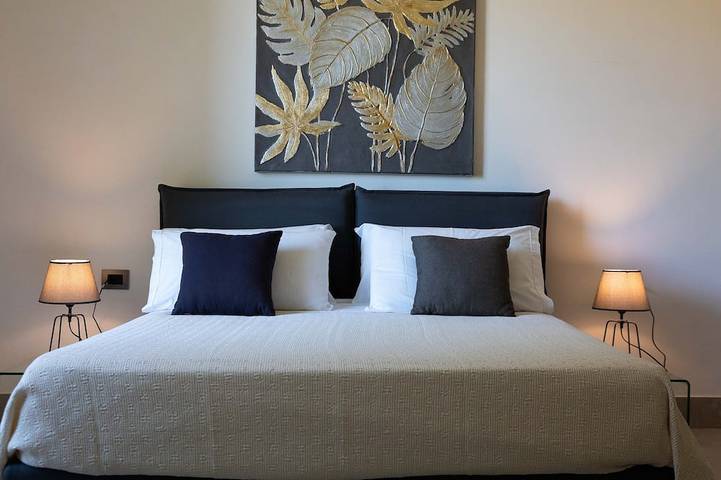 Villa in Sicily with a pool and sauna, sleeps 10 in Marsala, Trapani Province