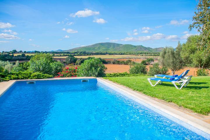 Finca für 7 Personen, mit Terrasse und Garten in Cala Mendia - 3