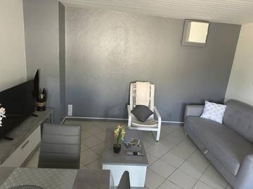 Gîte pour 4 personnes, avec terrasse, animaux acceptés à Châtillon-sur-Chalaronne
