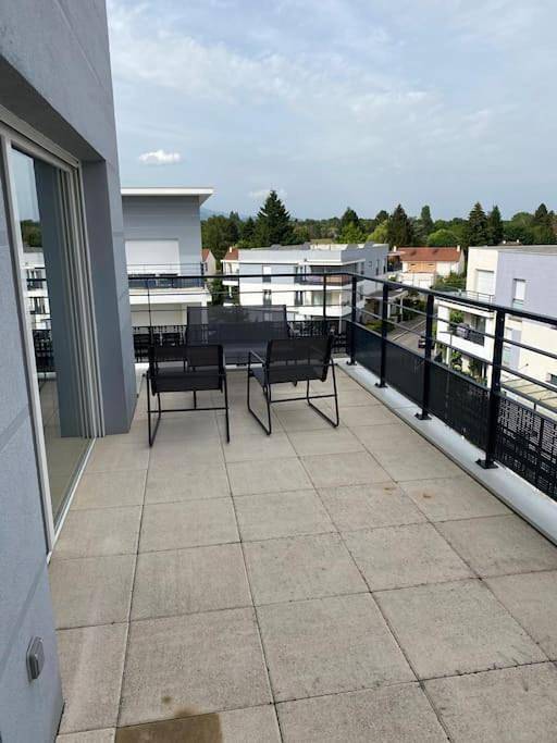 Gîte pour 2 personnes, avec vue et balcon à Saint-Genis-Pouilly - 2