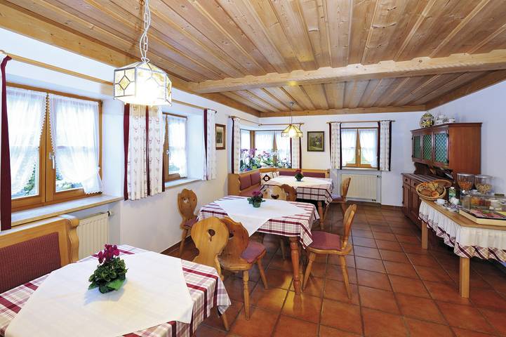 Haus Vogl - Doppelzimmer Nr.4, mit Dusche und Wc, Balkon in Berchtesgaden, Berchtesgadener Alpen