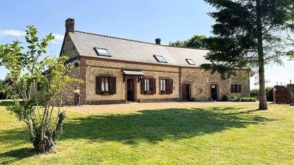 Gîte pour 8 personnes, avec jardin à Ferrières-la-Verrerie
