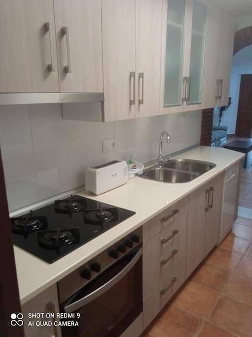 Location de vacances pour 10 personnes, avec piscine ainsi que vue et balcon à Terque - 3