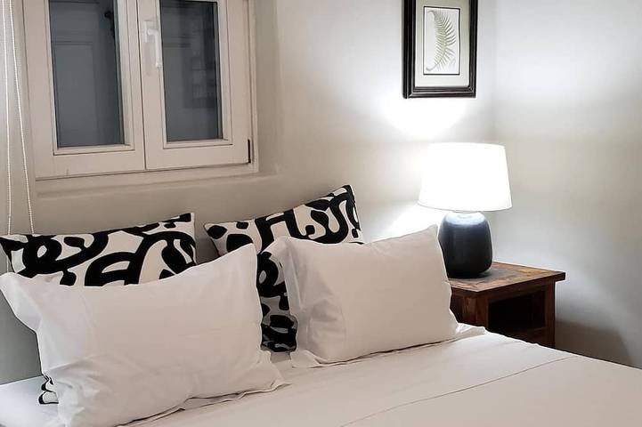 Luxe herenhuis in Mykonos steenworp afstand van het strand in Ornos, Mykonos