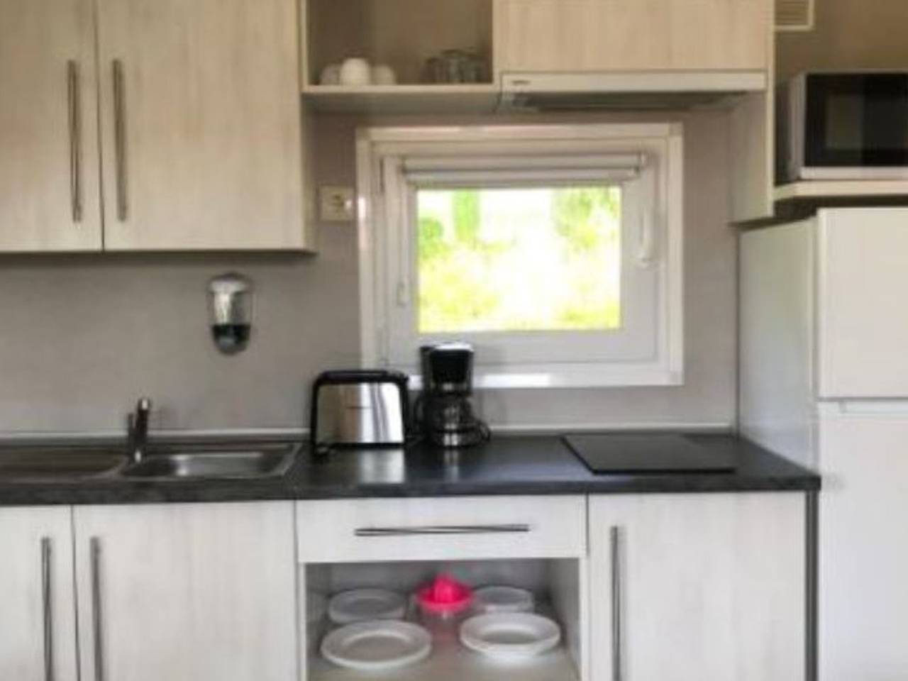 Cozy mobile home for 4 with terrace in San Sebastián in San Sebastian, Basque Coast (Spain)