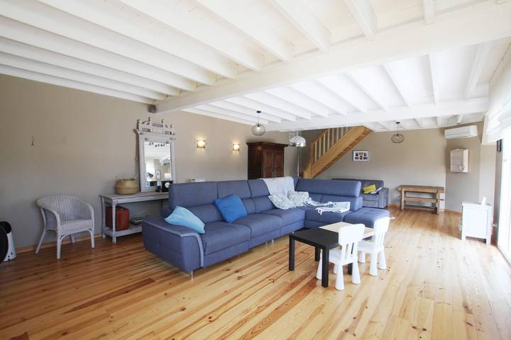 Gîte pour 14 personnes, avec terrasse et jardin à Saint-Germain-sur-Ay - 3