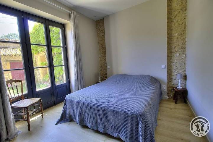 Location de vacances pour 15 personnes, avec piscine et jardin dans Le Bois-d'Oingt - 2