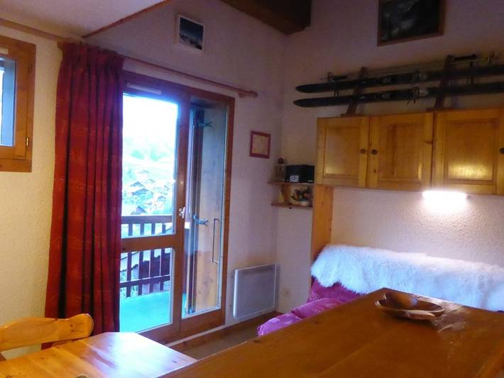 Gîte pour 8 personnes, avec piscine dans Arêches - 4