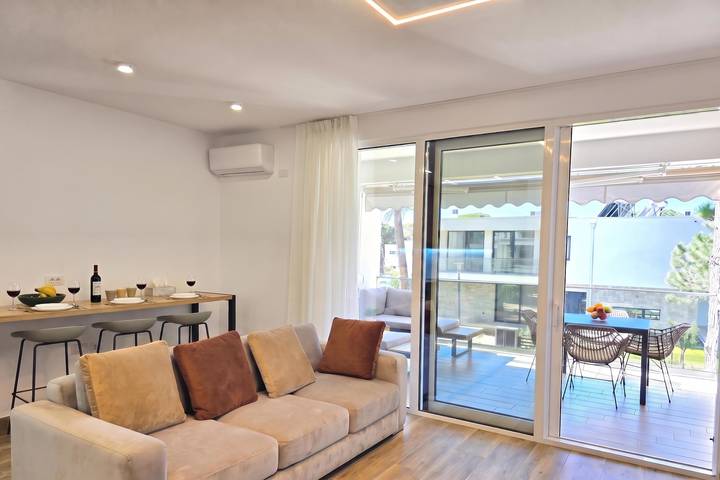 Ganze Wohnung, Beach Haven Hideaway 291 in Ishëm, Albanien