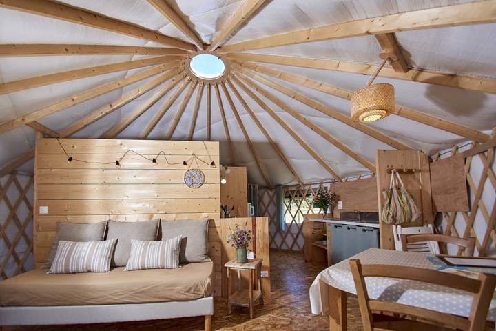 Yourte pour 2 personnes, avec terrasse dans le Morbihan - 4