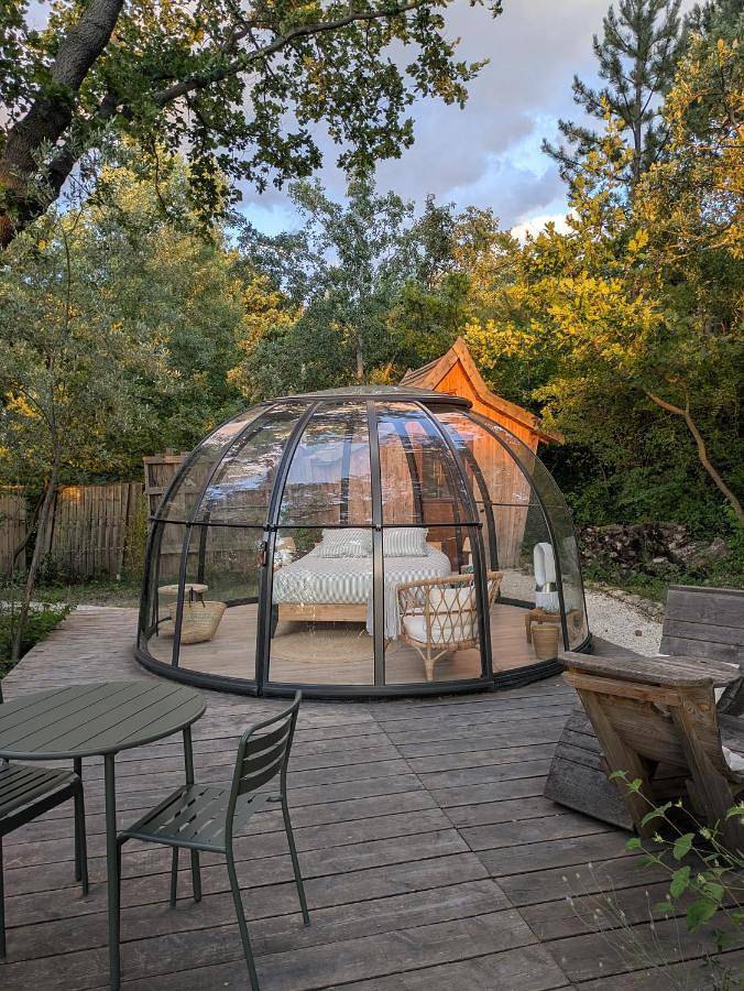 Maison d’hôte pour 2 personnes, avec Jacuzzi et Terrasse ainsi que Jardin et Piscine à Nyons