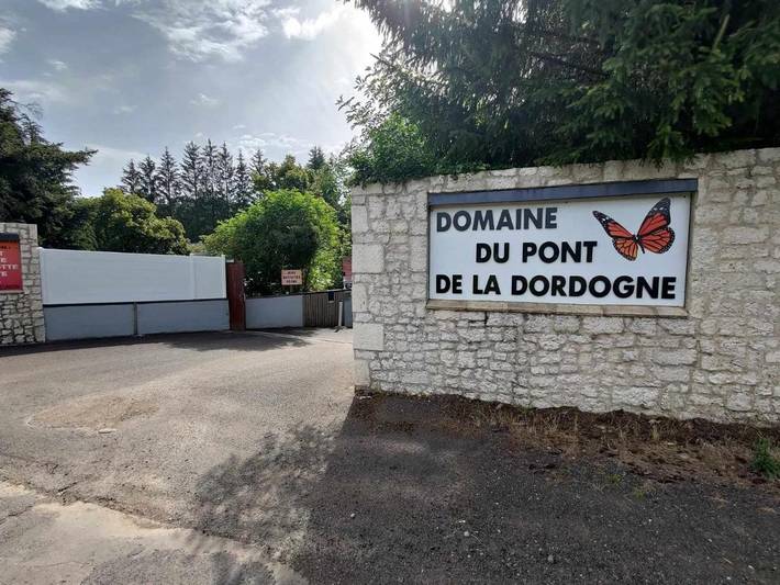 Camping pour 2 personnes, avec sauna ainsi que jardin et jacuzzi