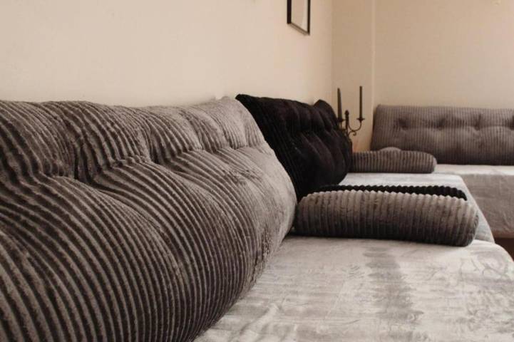 Casa de vacaciones para 14 personas, con jardín además de jacuzzi y terraza - 1