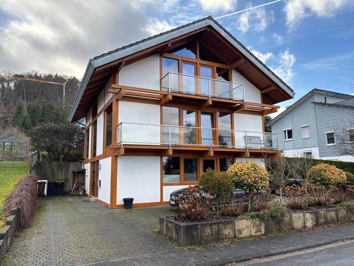 Ferienwohnung für 4 Personen, mit Balkon und Ausblick in Haiger