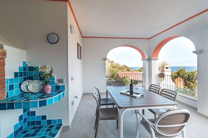 Holiday apartment for 8 people, with balcony and garden - 1