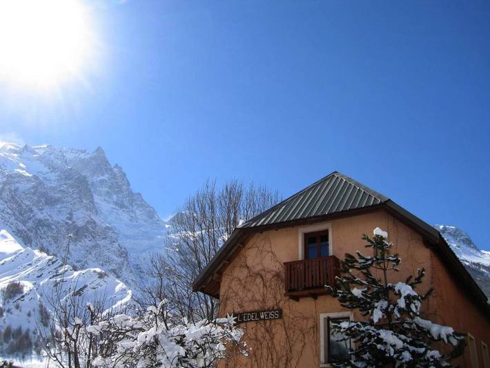 Hôtel pour 6 personnes, avec jardin ainsi que vue et sauna dans Station de la Grave la Meije