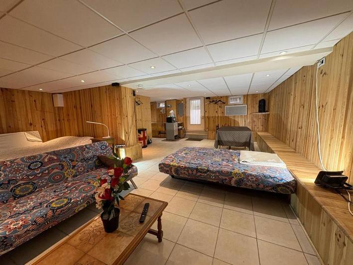 Gîte pour 3 personnes, avec vue sur le lac à Villeneuve-le-Roi - 4
