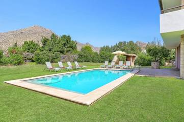 Villa in Playa del Port de Pollença, Pollença für 8 
