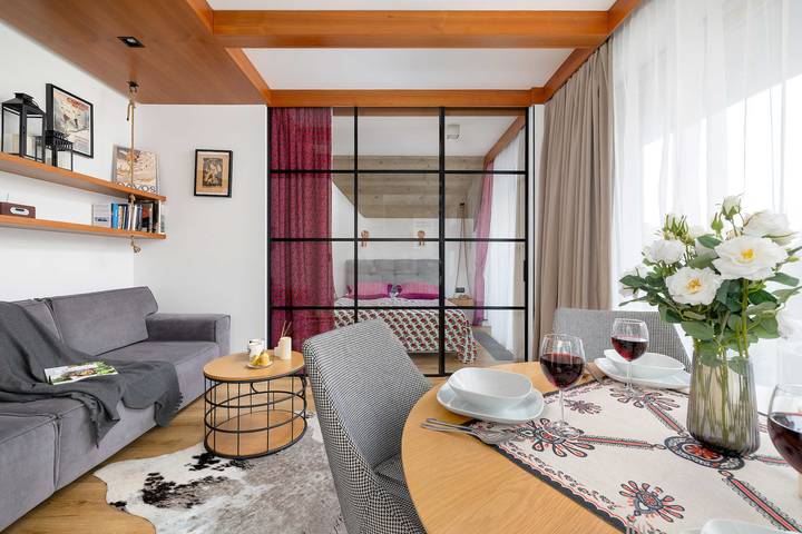 Ferienwohnung für 4 Personen, mit Pool und Sauna sowie Balkon/Terrasse, kinderfreundlich in Zakopane